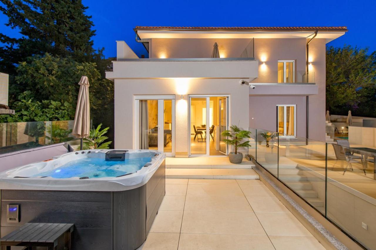 Villa Mar Selce Exteriör bild